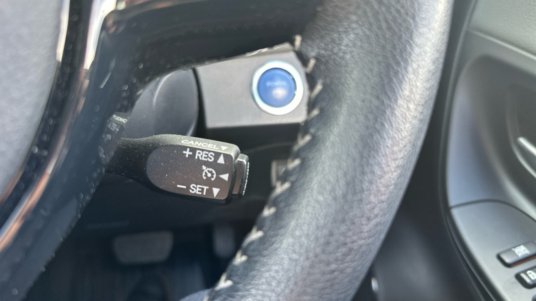 Toyota Yaris 1.5 Hybrid Icon 5dr CVT Hybrid Hatchback